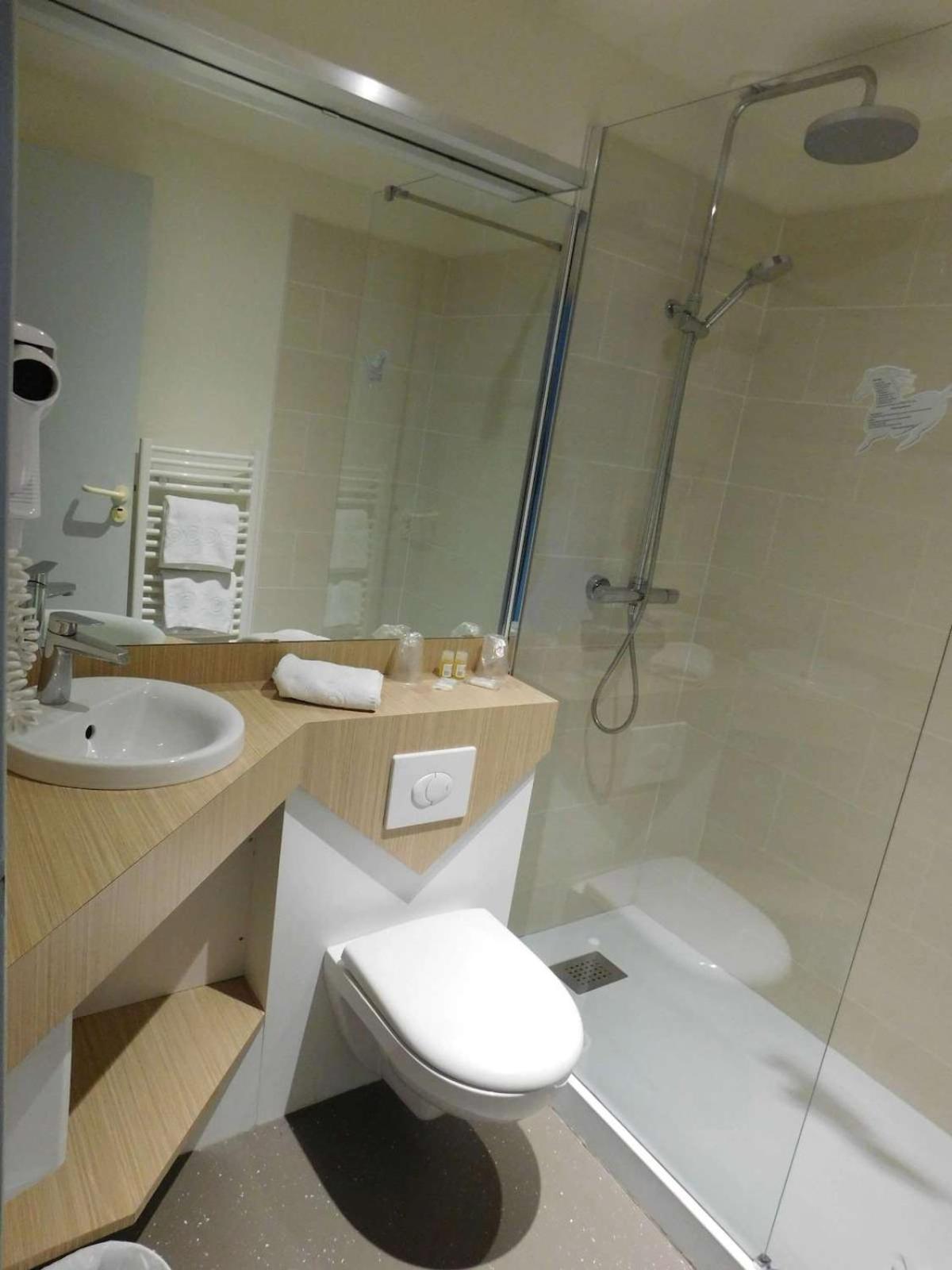 Brit Hotel アルジャンタン エクステリア 写真