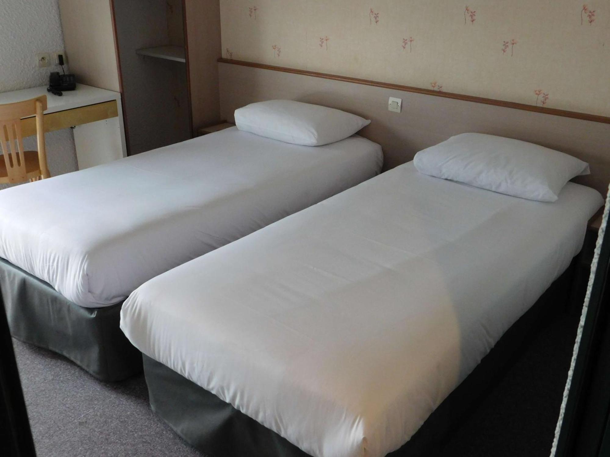 Brit Hotel アルジャンタン エクステリア 写真