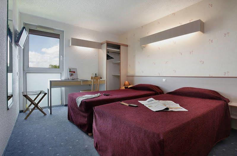 Brit Hotel アルジャンタン エクステリア 写真